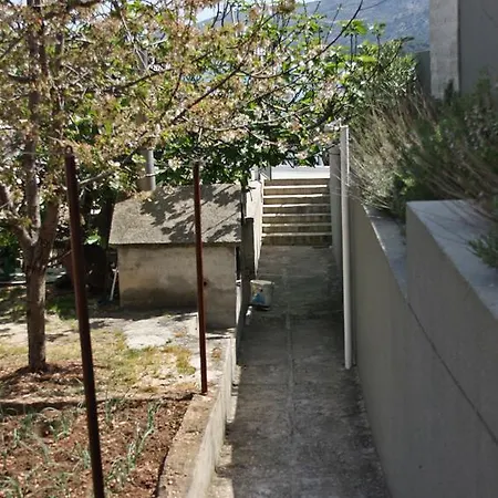 6116e Apartman